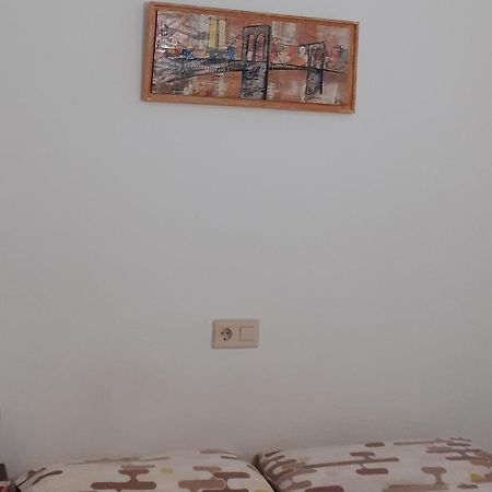 Habitacion Doble Privada En Figueres Exterior photo