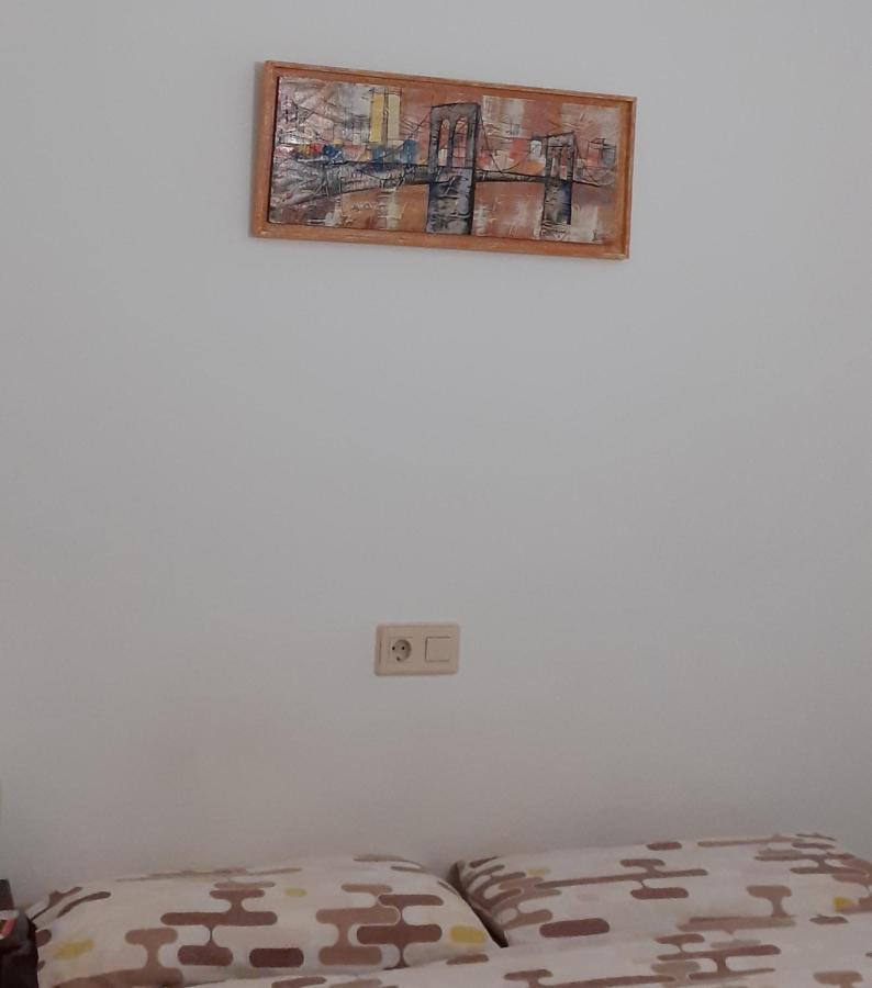 Habitacion Doble Privada En Figueres Exterior photo